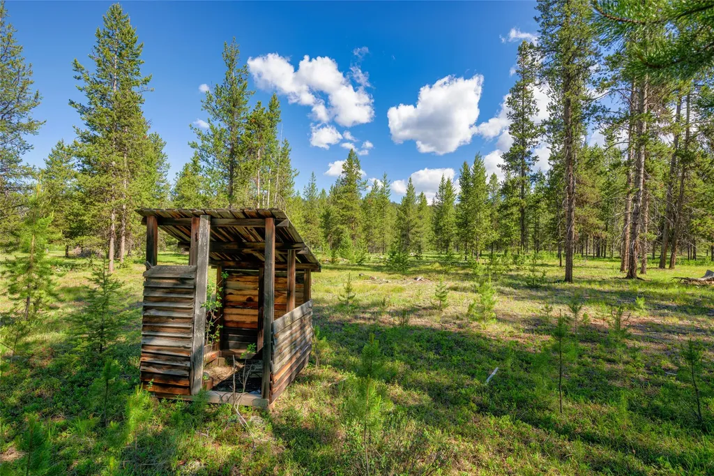 Nhn Happy Acres Lane Sula MT 59871