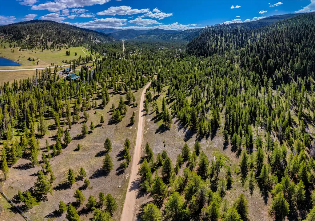 Nhn Happy Acres Lane Sula MT 59871