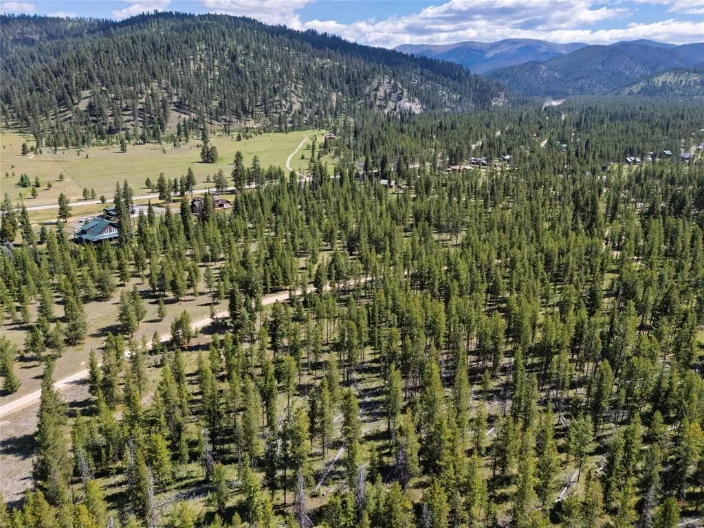 Nhn Happy Acres Lane Sula MT 59871