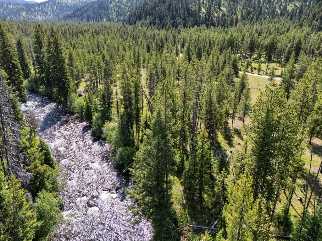 Nhn Happy Acres Lane Sula MT 59871