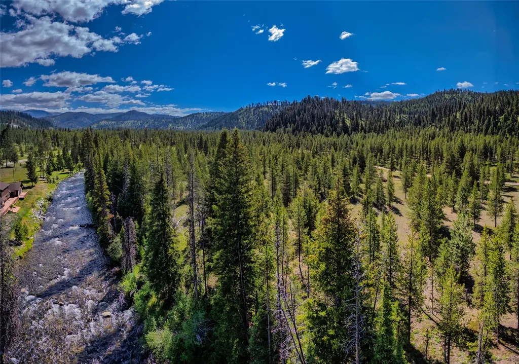 Nhn Happy Acres Lane Sula MT 59871