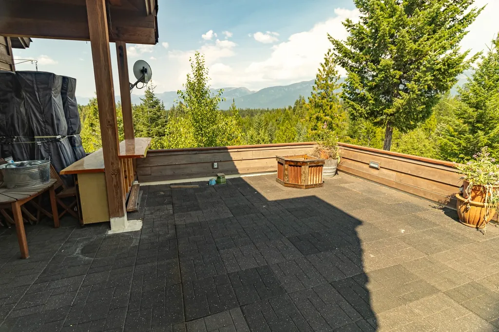 13521 Bug Creek Road Bigfork MT 59911