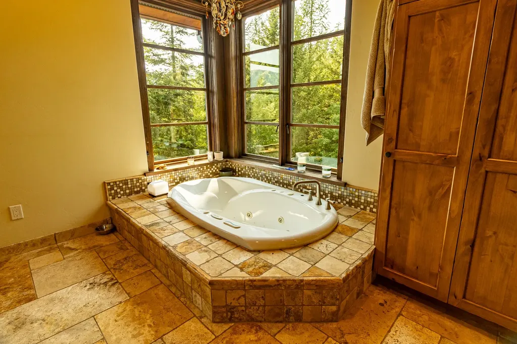 13521 Bug Creek Road Bigfork MT 59911