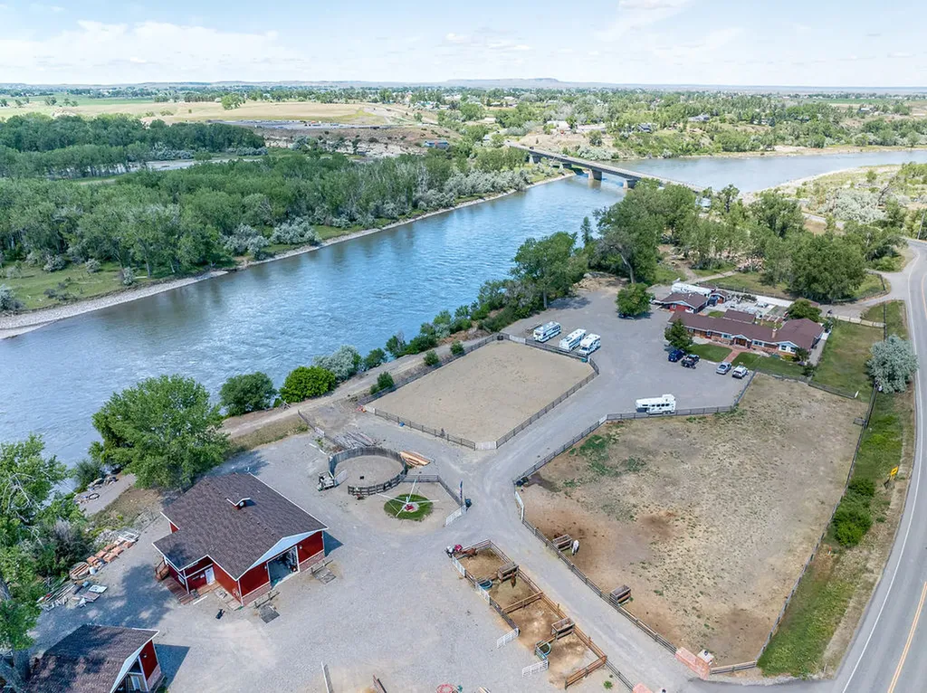 1650 Nahmis Avenue Huntley MT 59037