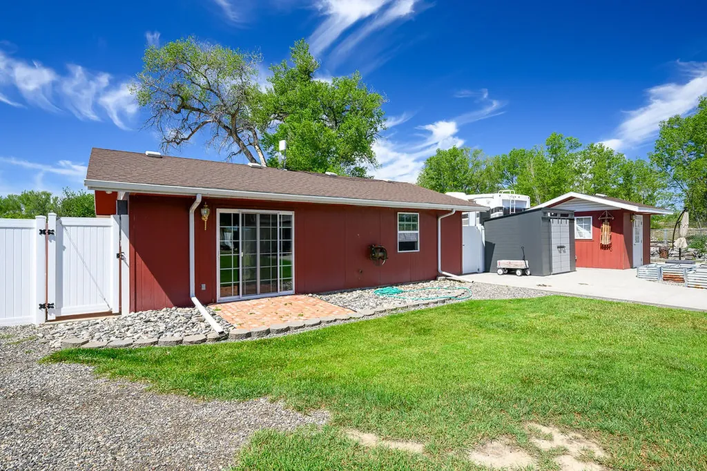 1650 Nahmis Avenue Huntley MT 59037