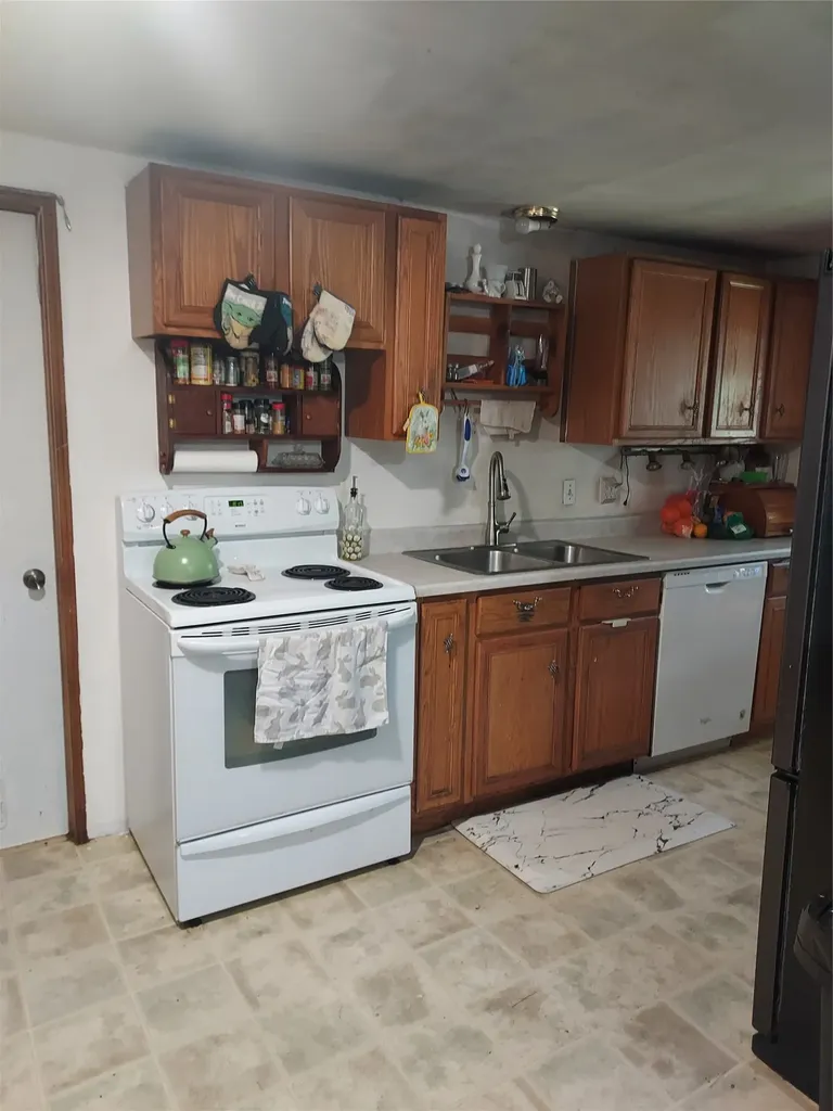 431 Waterfront Road Troy MT 59935