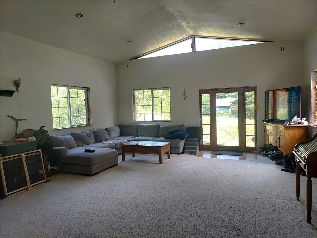 431 Waterfront Road Troy MT 59935