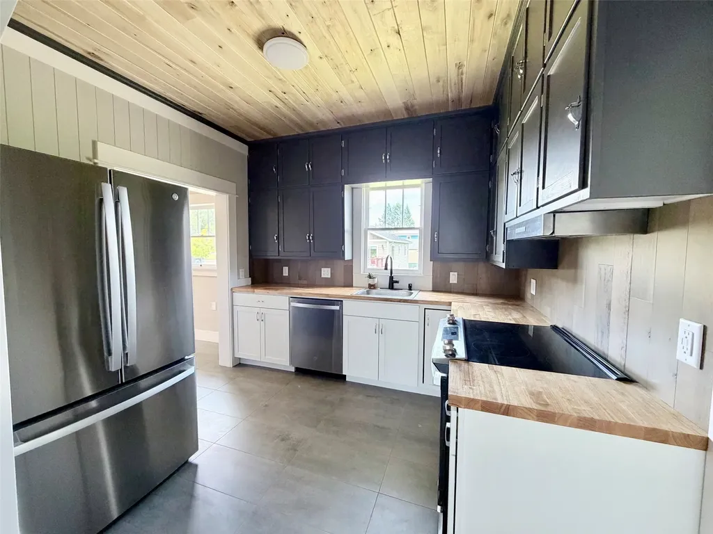 429 Bear Trail Whitefish MT 59937