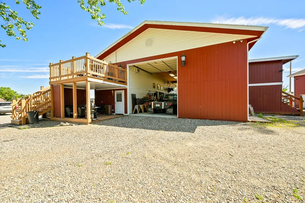 1650 Nahmis Avenue Huntley MT 59037