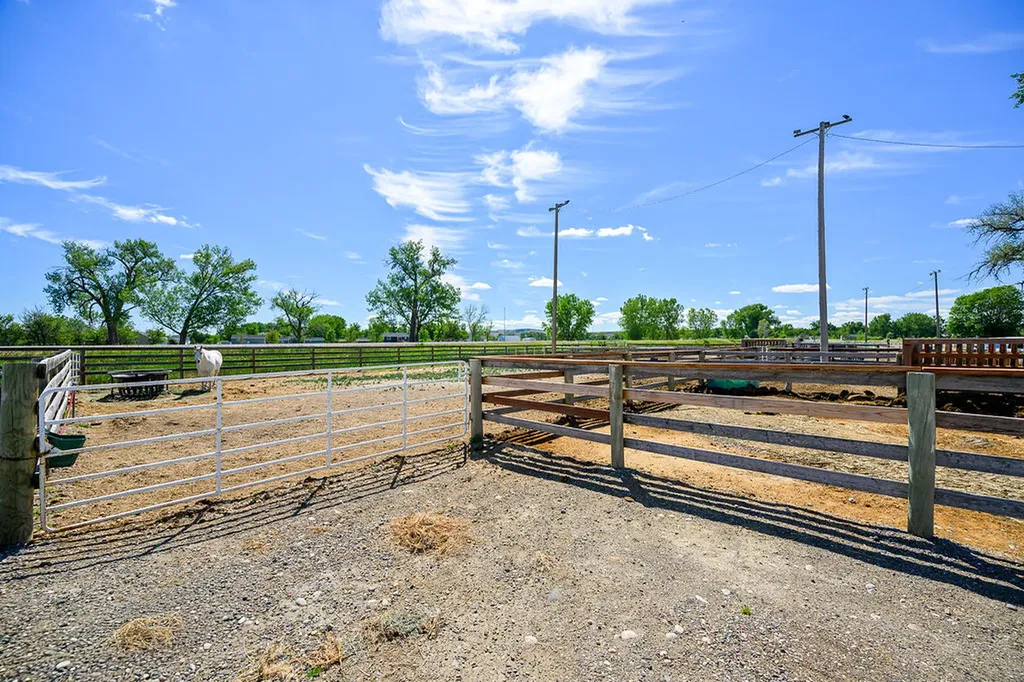 1650 Nahmis Avenue Huntley MT 59037