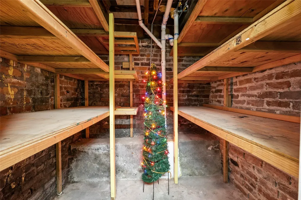 104 N Main Street Anaconda MT 59711
