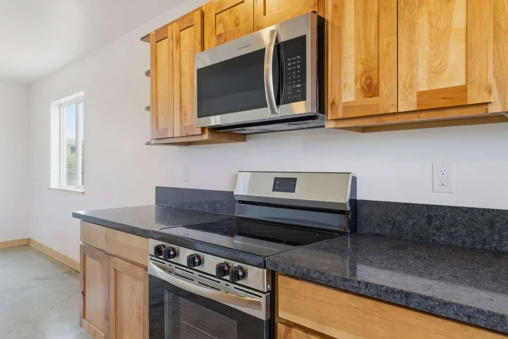2 Saddle View Circle Three Forks MT 59752