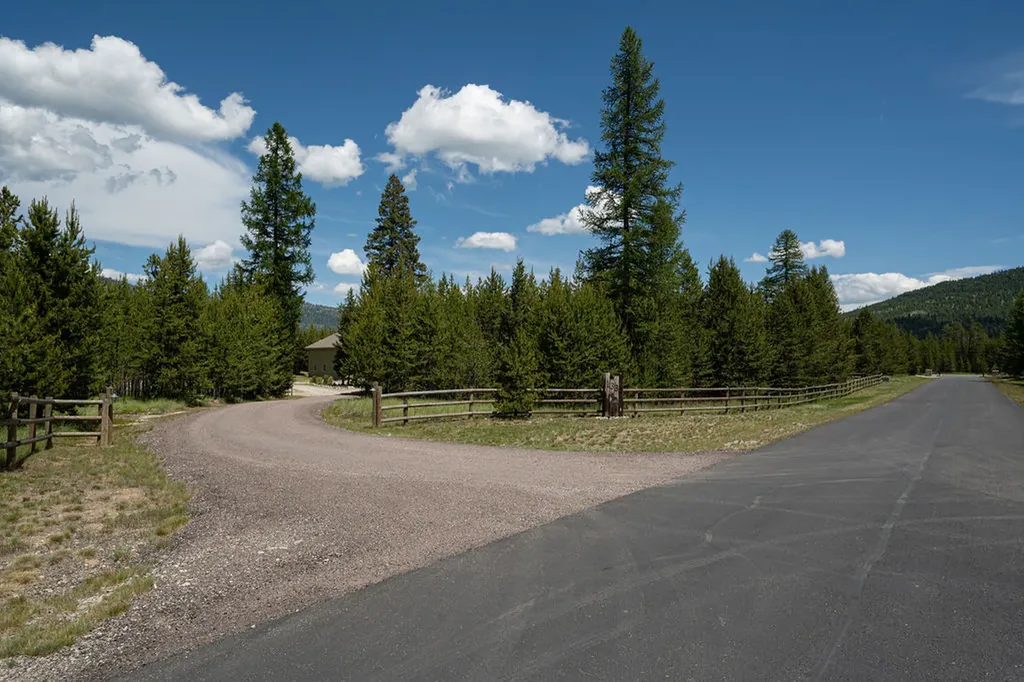 1331 Marion Hubbart Spur Marion MT 59925