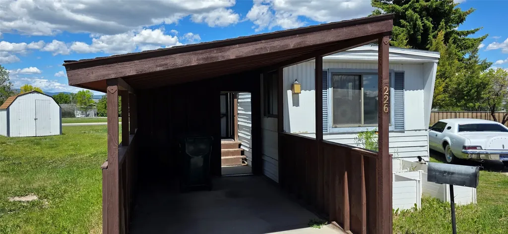 1805 Joslyn Street Helena MT 59601