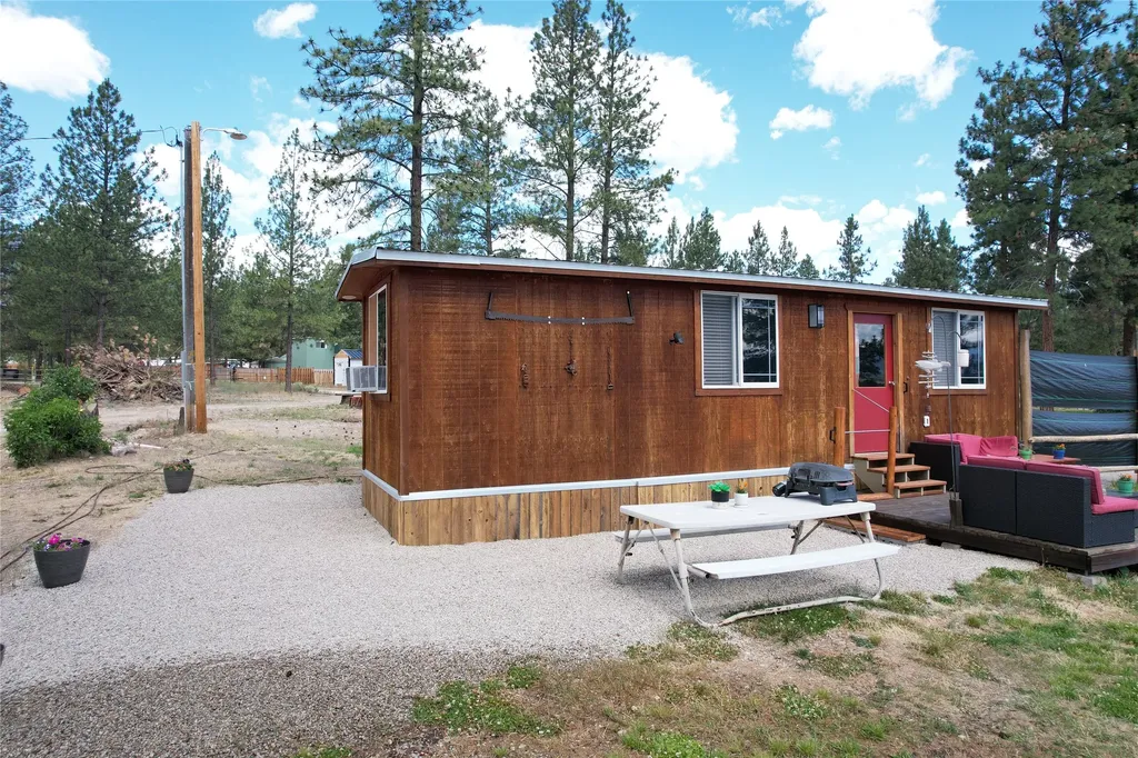 72 Stoney Lane Hamilton MT 59840