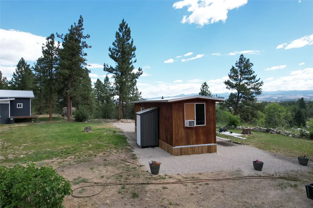 72 Stoney Lane Hamilton MT 59840