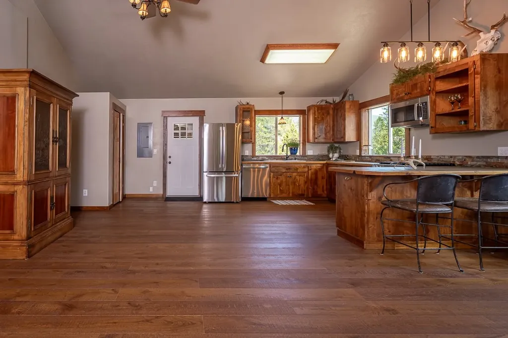2658 Mt Highway 200 Trout Creek MT 59874