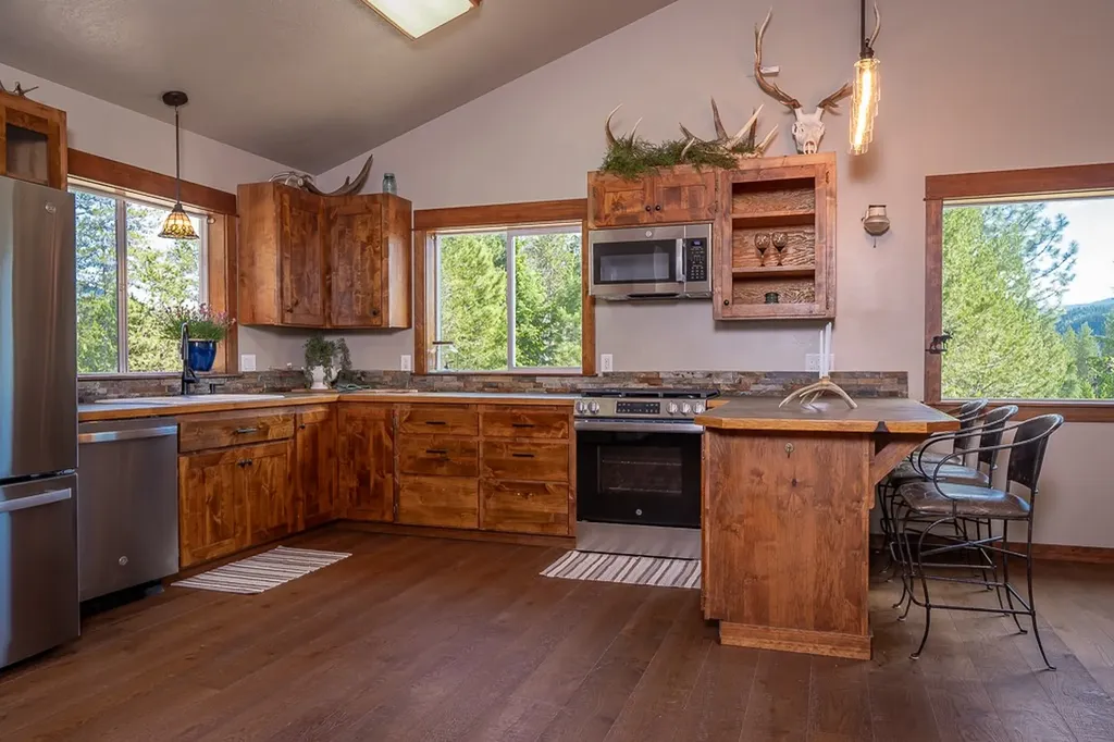 2658 Mt Highway 200 Trout Creek MT 59874