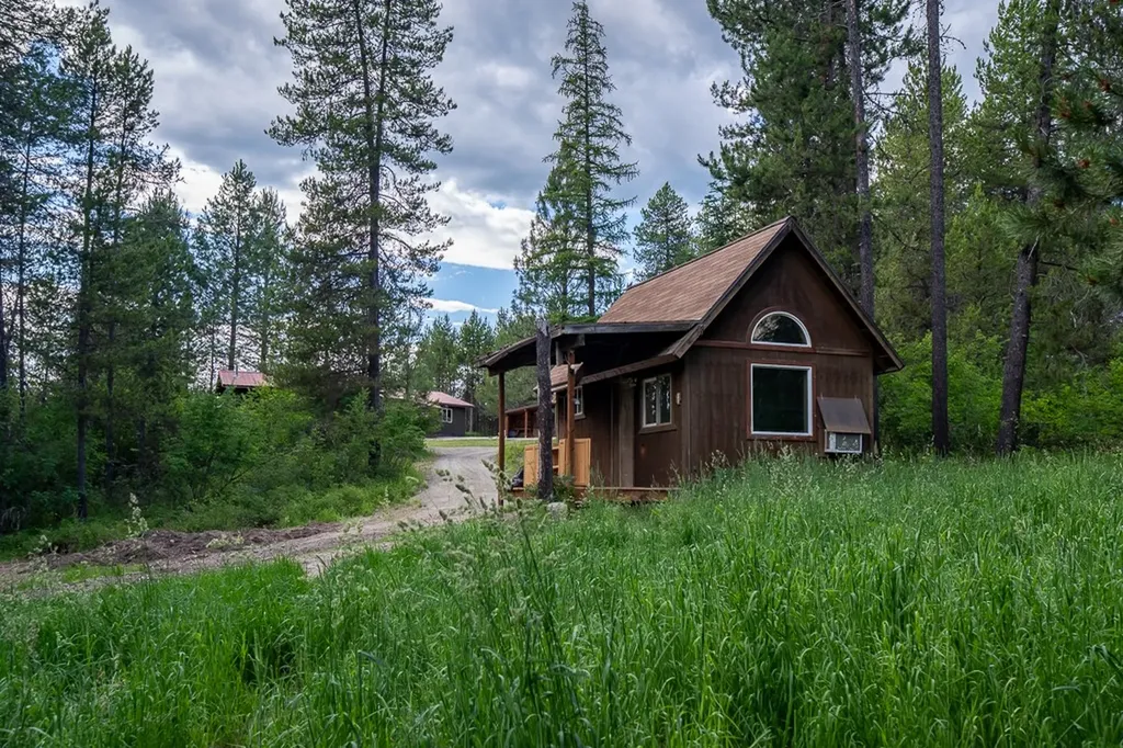 2658 Mt Highway 200 Trout Creek MT 59874