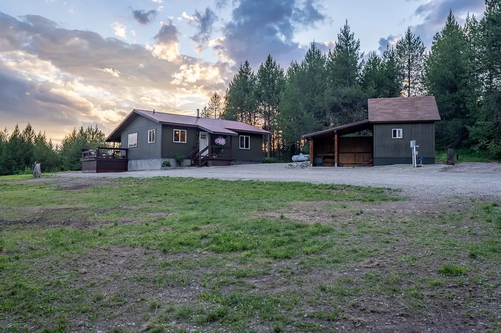 2658 Mt Highway 200 Trout Creek MT 59874