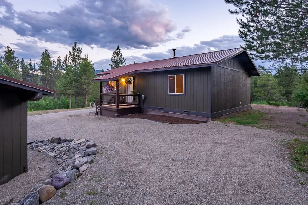 2658 Mt Highway 200 Trout Creek MT 59874