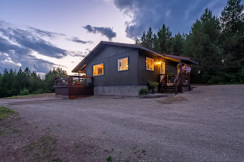 2658 Mt Highway 200 Trout Creek MT 59874
