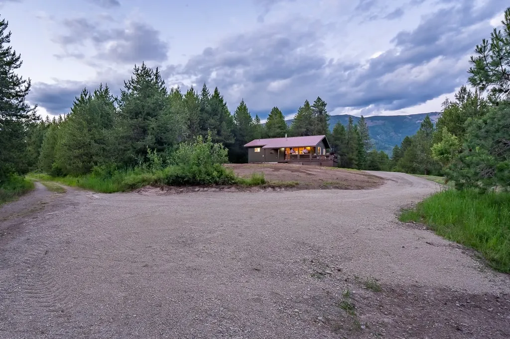 2658 Mt Highway 200 Trout Creek MT 59874