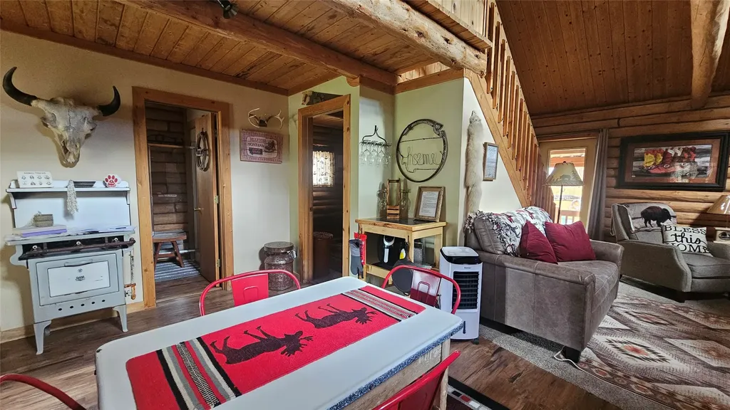 806 N Third Street Lincoln MT 59639