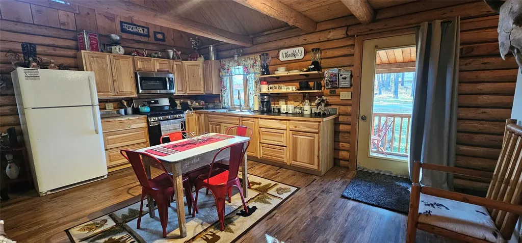 806 N Third Street Lincoln MT 59639