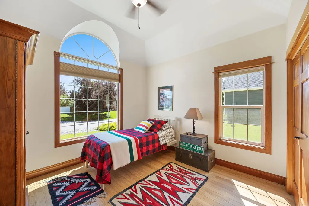 27 Gage Terrace Bigfork MT 59911