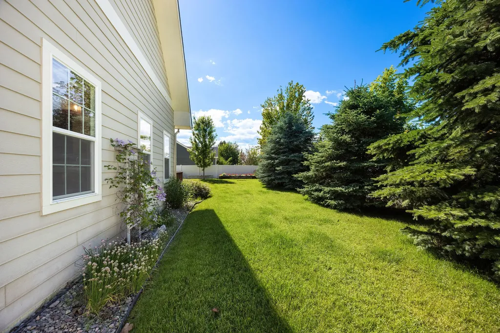 27 Gage Terrace Bigfork MT 59911