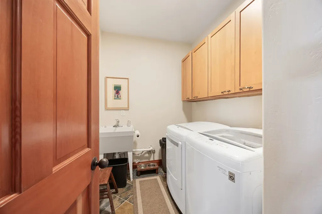 27 Gage Terrace Bigfork MT 59911