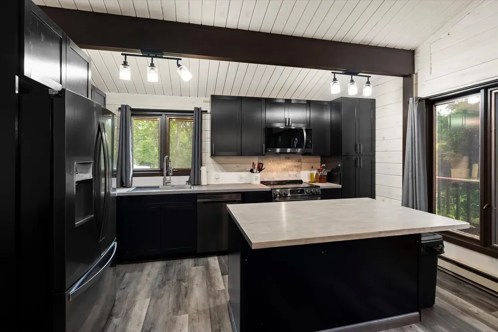 219 Cougar Trail Whitefish MT 59937