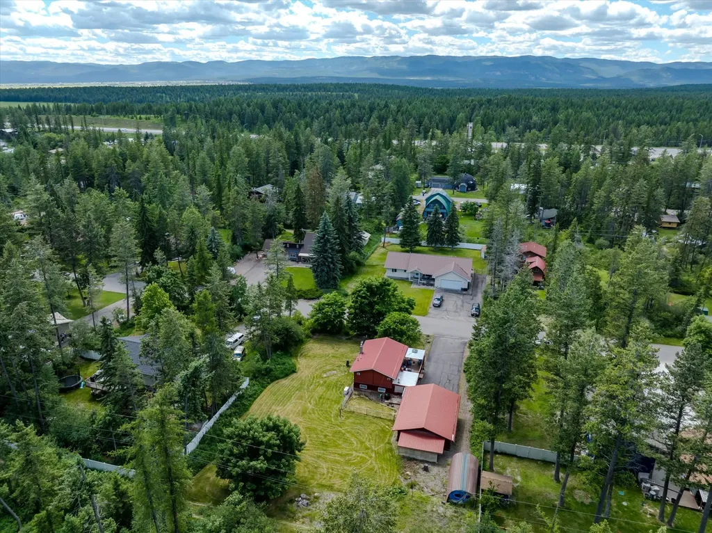 219 Cougar Trail Whitefish MT 59937