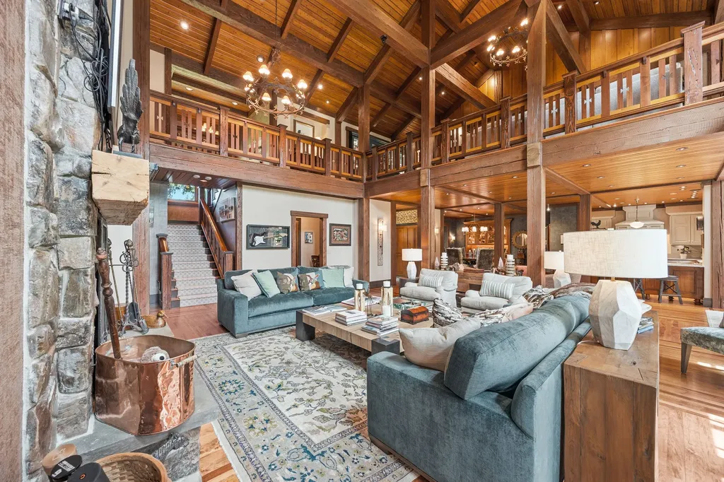 13531 Copper Lane Bigfork MT 59911