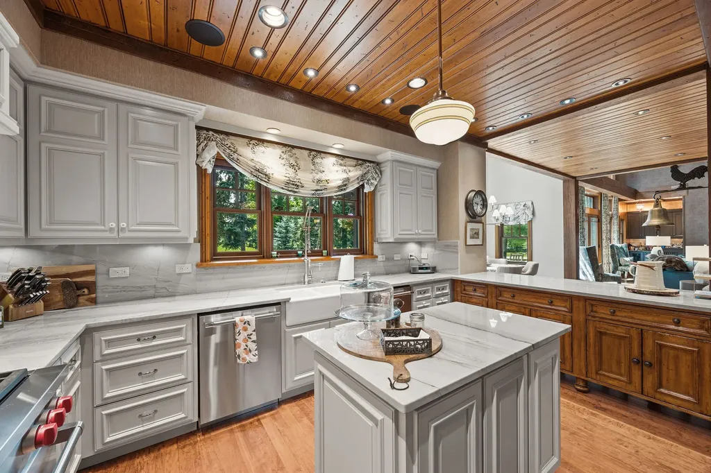 13531 Copper Lane Bigfork MT 59911