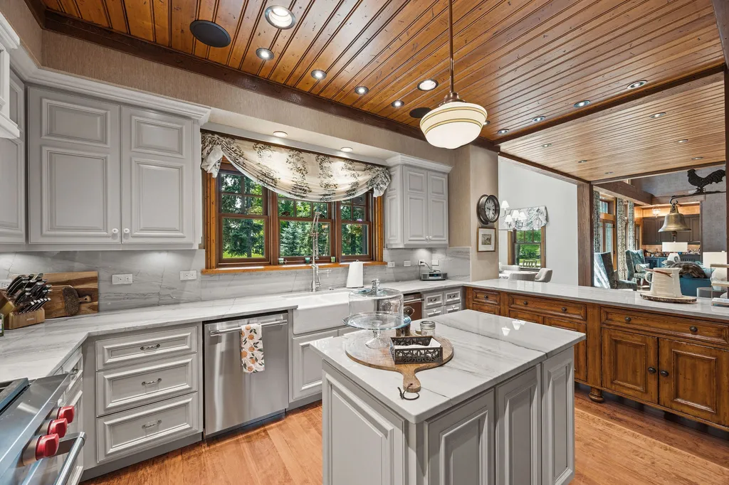 13531 Copper Lane Bigfork MT 59911