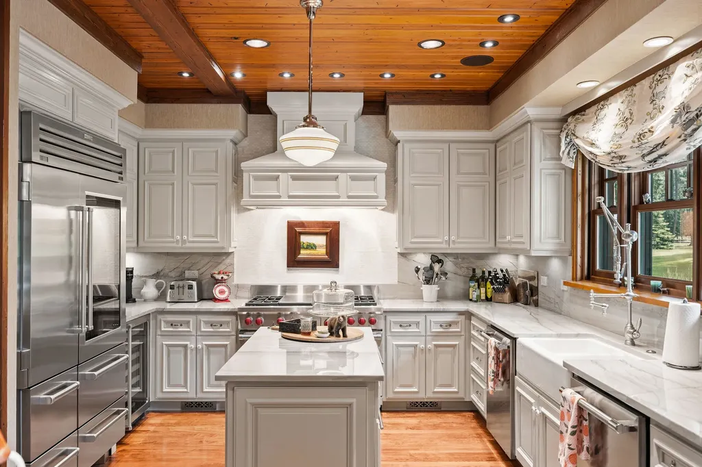 13531 Copper Lane Bigfork MT 59911