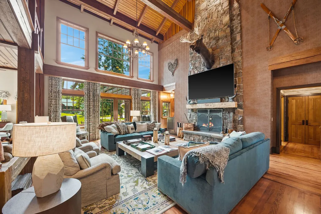 13531 Copper Lane Bigfork MT 59911