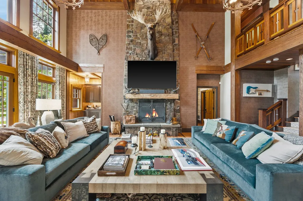 13531 Copper Lane Bigfork MT 59911