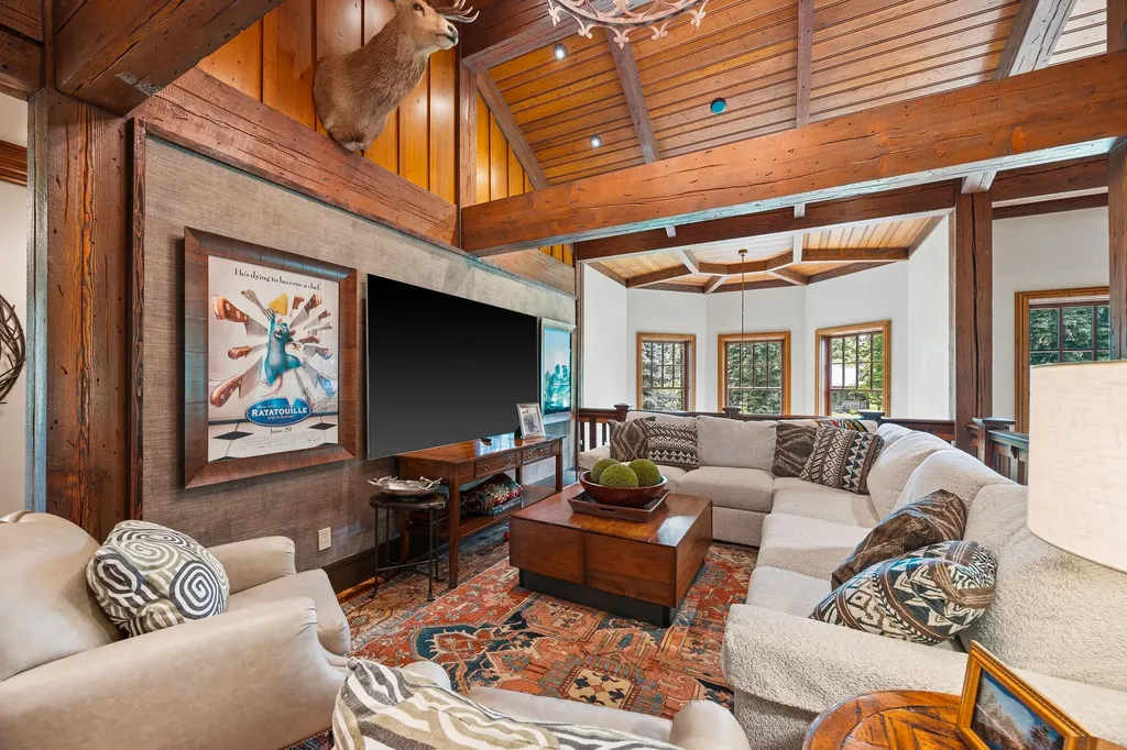13531 Copper Lane Bigfork MT 59911