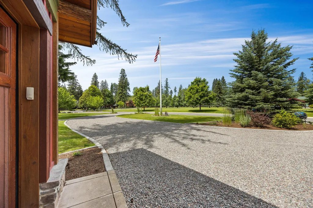 13531 Copper Lane Bigfork MT 59911