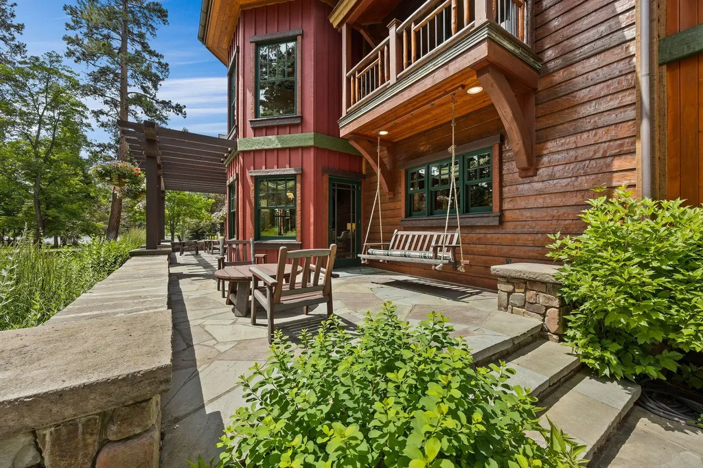 13531 Copper Lane Bigfork MT 59911