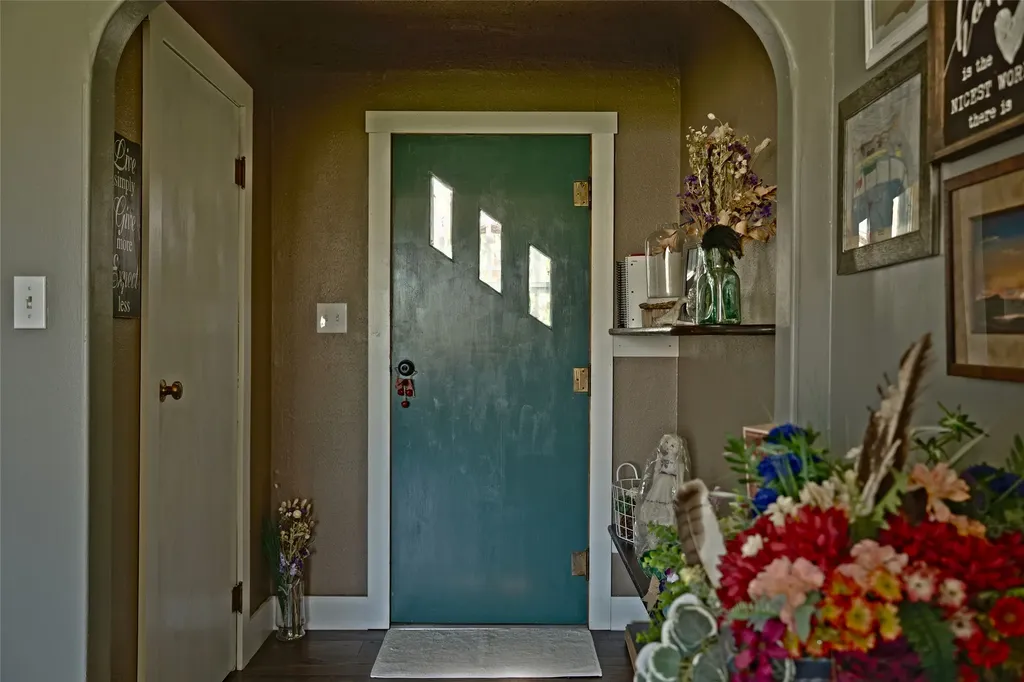 131 1st Avenue S Sunburst MT 59482