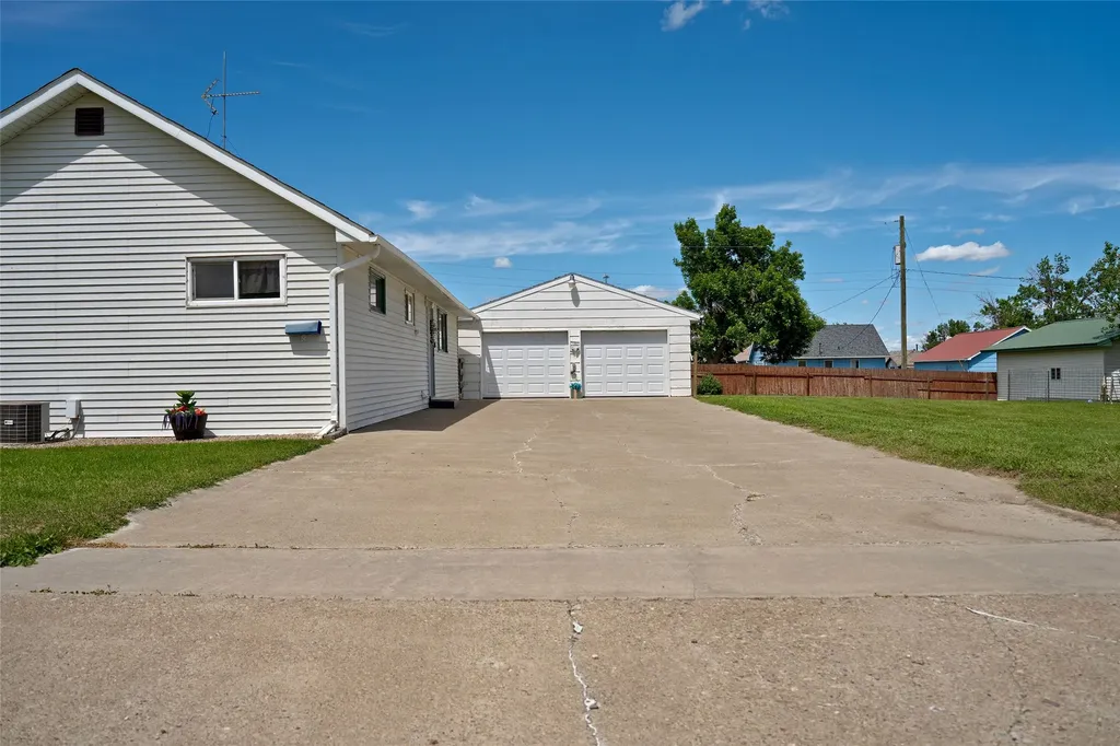 131 1st Avenue S Sunburst MT 59482