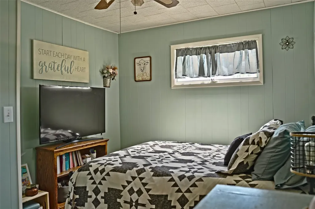 131 1st Avenue S Sunburst MT 59482