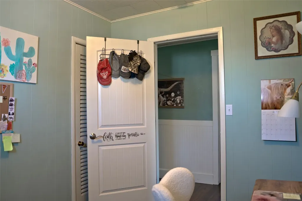 131 1st Avenue S Sunburst MT 59482