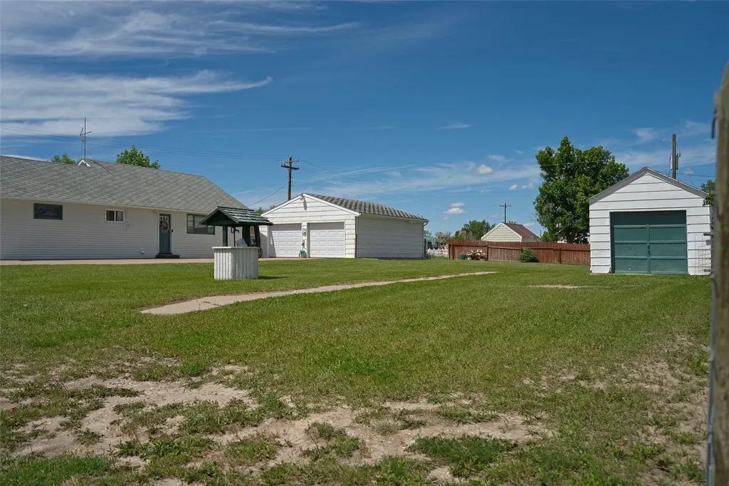 131 1st Avenue S Sunburst MT 59482