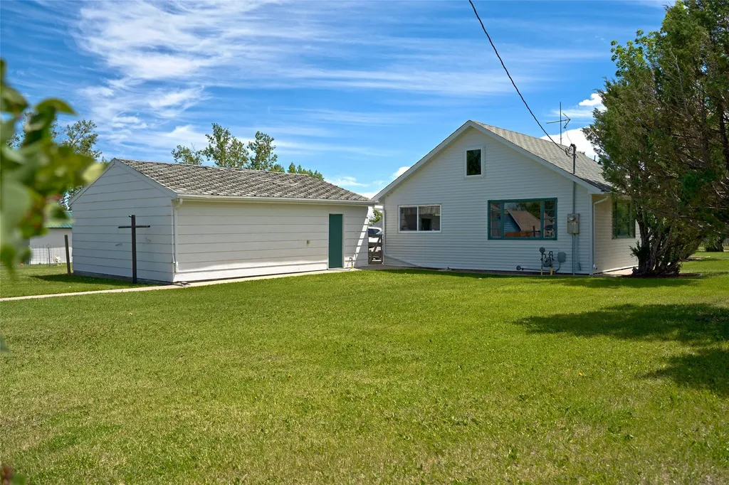 131 1st Avenue S Sunburst MT 59482
