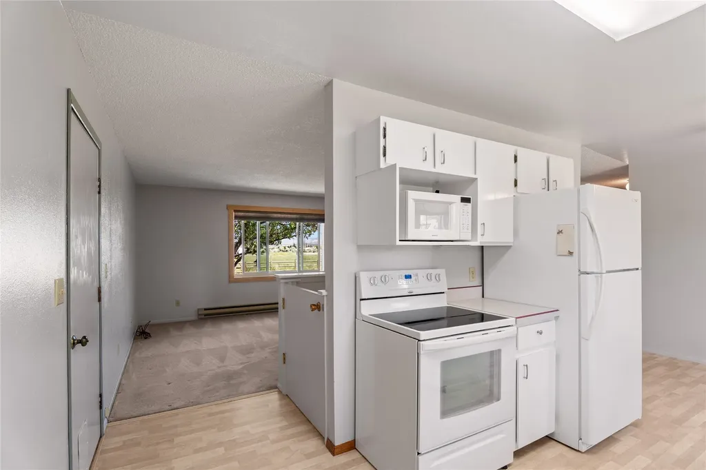 3761 E Lewis Street East Helena MT 59635